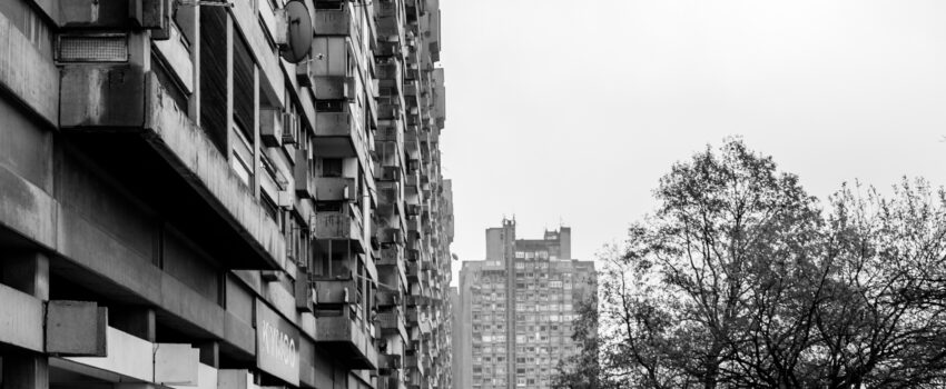 Adriano Zanni pubblica ” Crisopoli”, nuovo singolo dal nuovo album “Post Dub Cities” in uscita il 2 ottobre 2026 per Bronson Recordings